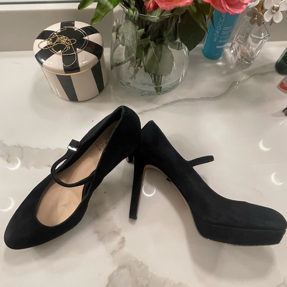 Vince Camuto Joshlynn black suede Mary Jane  ‘Sz 8